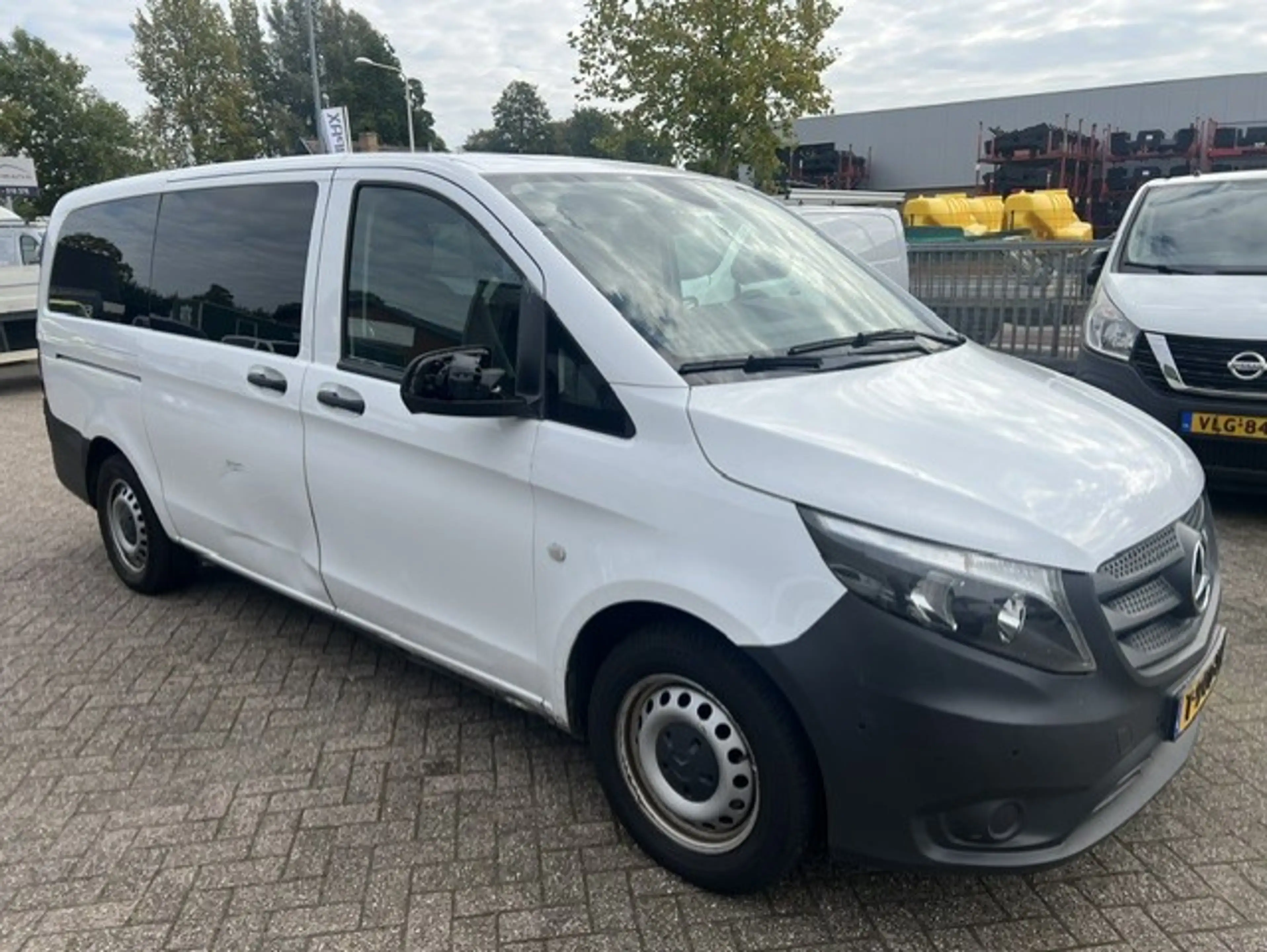 Mercedes-Benz Vito Tourer 116 CDI 120KW Lang AUT. PKW BRIEF 8P KLIMA — photo 5