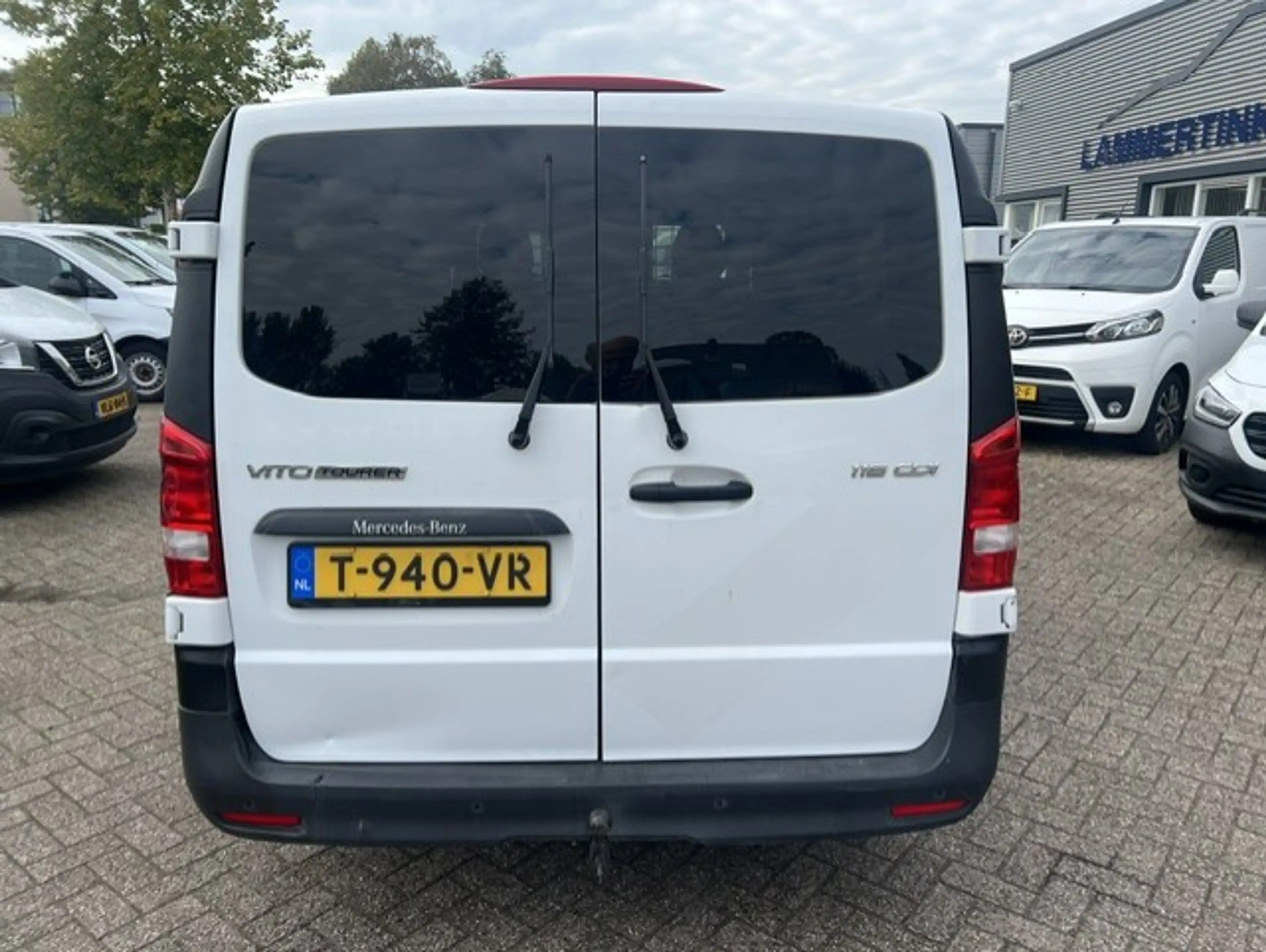 Mercedes-Benz Vito Tourer 116 CDI 120KW Lang AUT. PKW BRIEF 8P KLIMA — photo 3