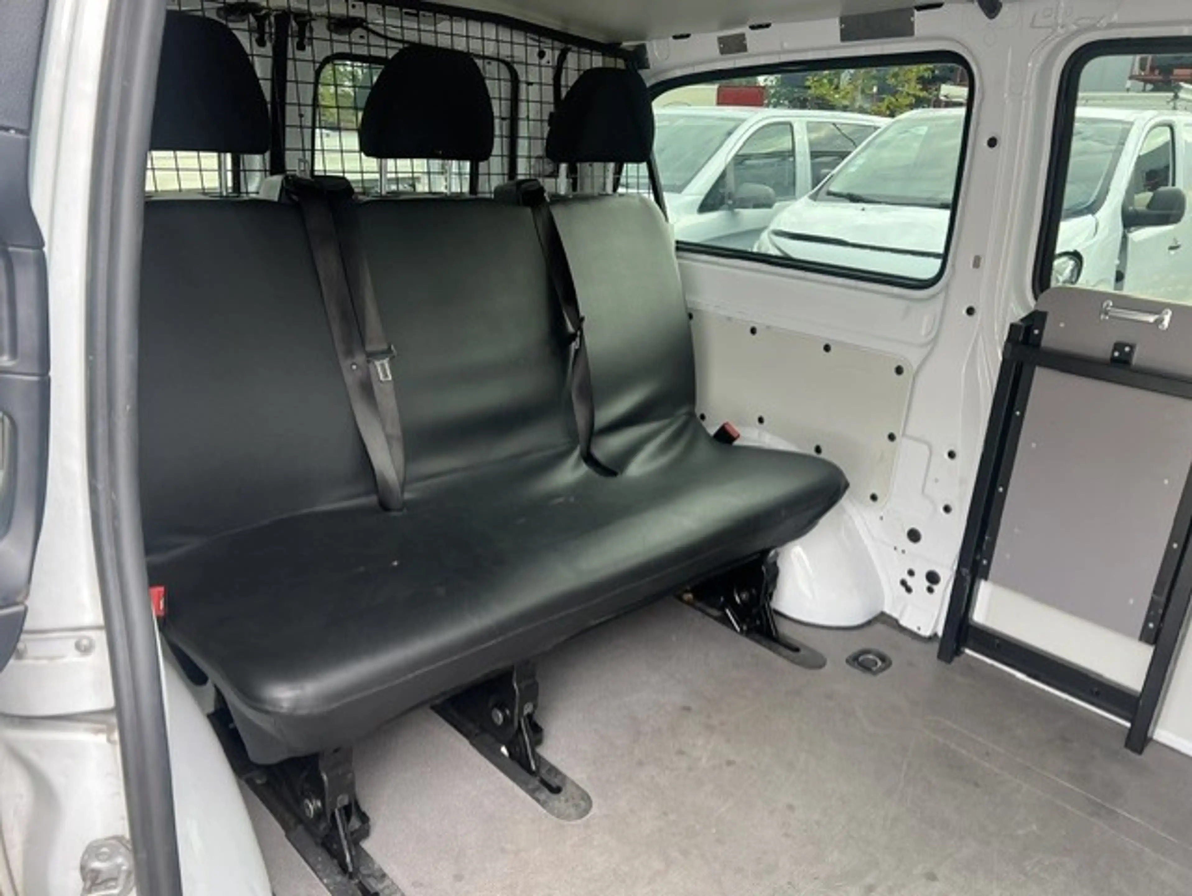 Mercedes-Benz Vito Tourer 116 CDI 120KW Lang AUT. PKW BRIEF 8P KLIMA — photo 9