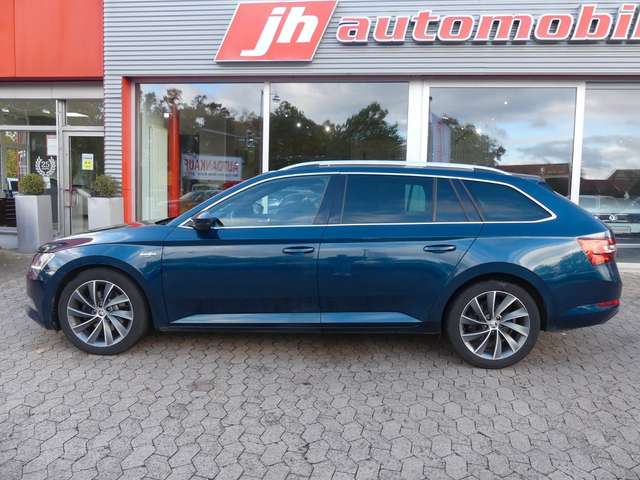 Skoda Superb Combi L&K 4x4*Kamera*AHK*Leder*Xenon