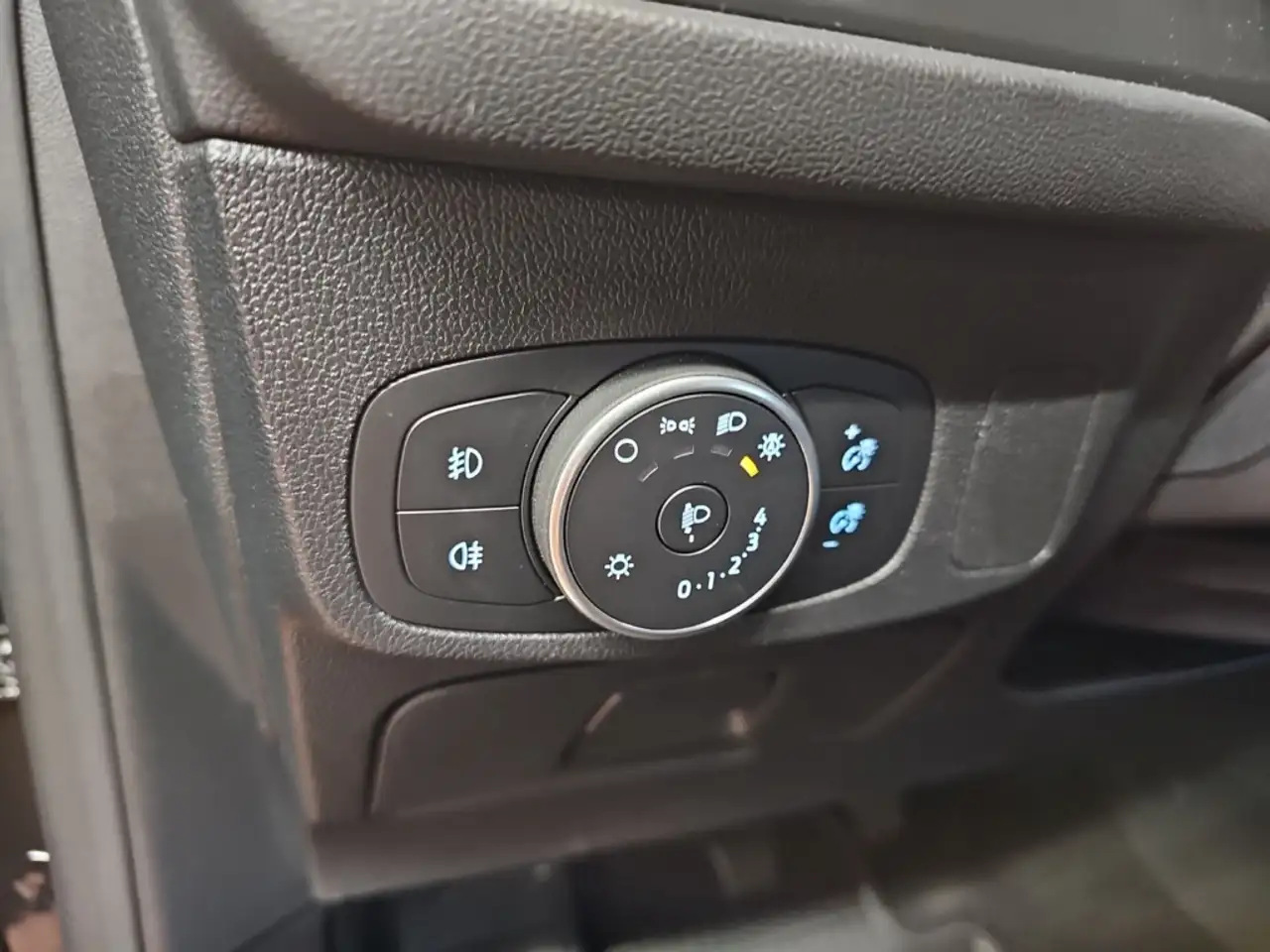 Ford Focus Turnier Cool & Connect+Alufelgen+Navi+Klimaautomat, миниатюра 13