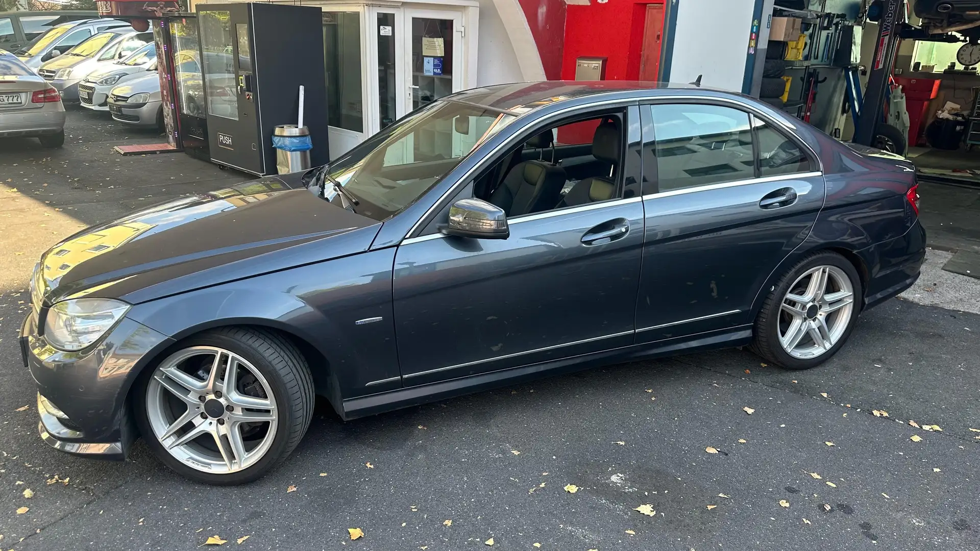 Mercedes-Benz C 220 C-Klasse CDI Automatik BlueEFFICIENCY Avantgarde Silber - 1