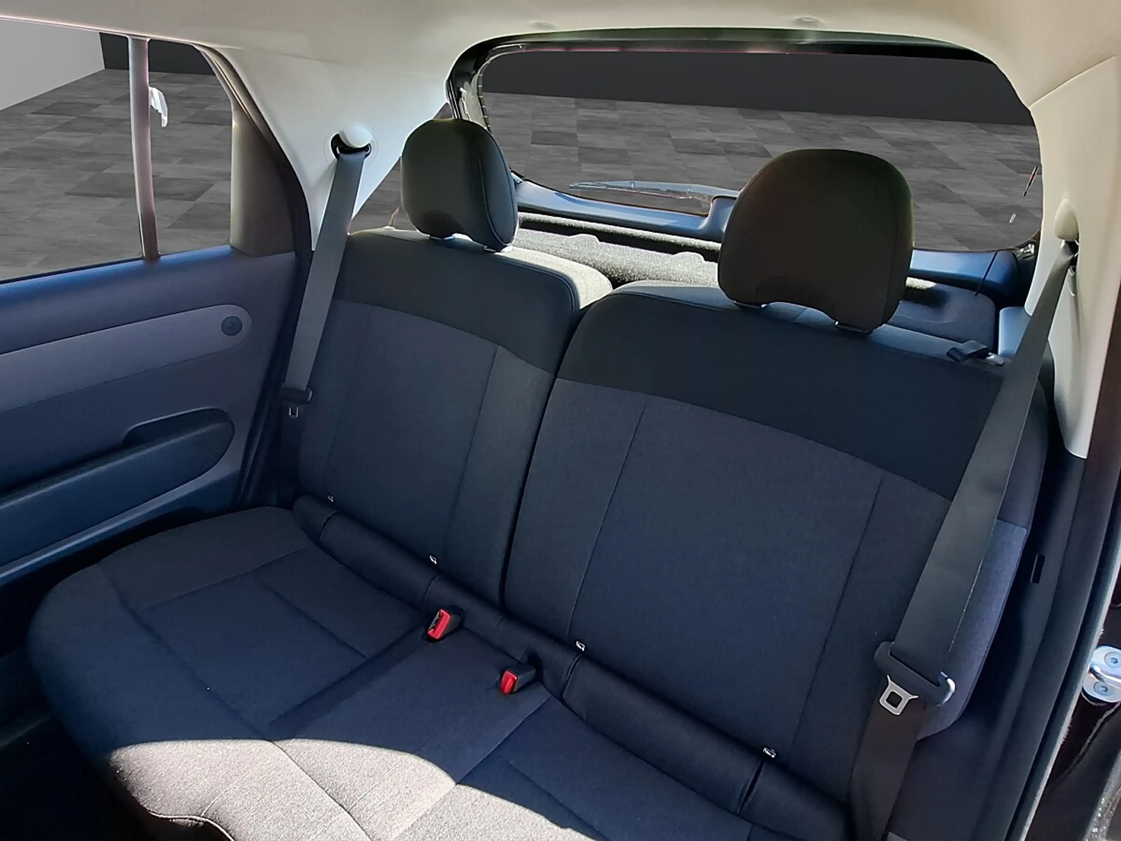 Hyundai Inster Elektro 49 kWh Smart Line Elektro 2WD — photo 11