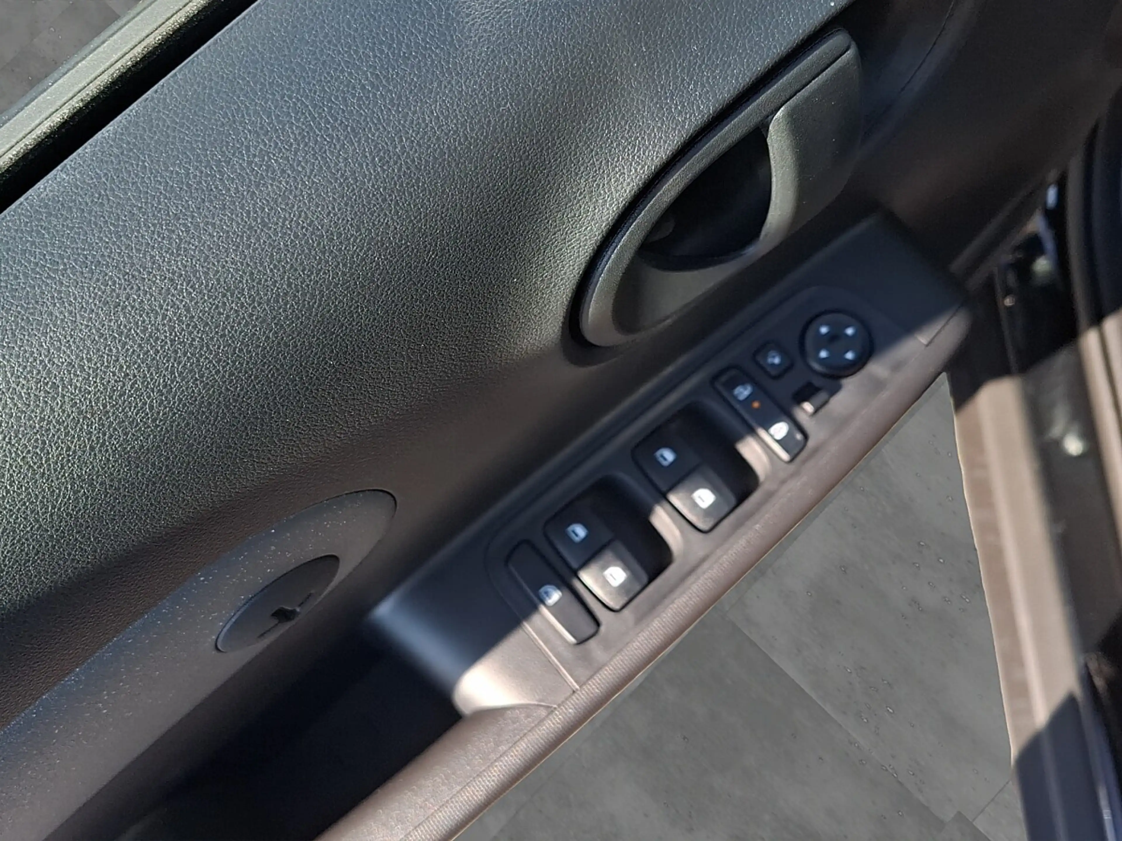 Hyundai Inster Elektro 49 kWh Smart Line Elektro 2WD — photo 10