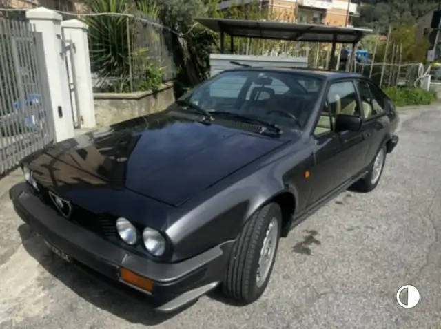 Alfa Romeo GTV 2.0 L