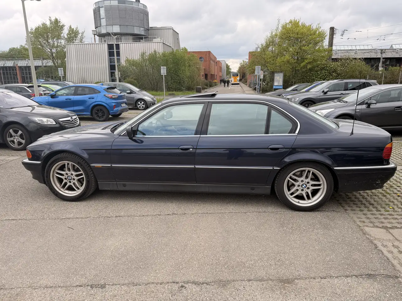 BMW 750iL, foto 7