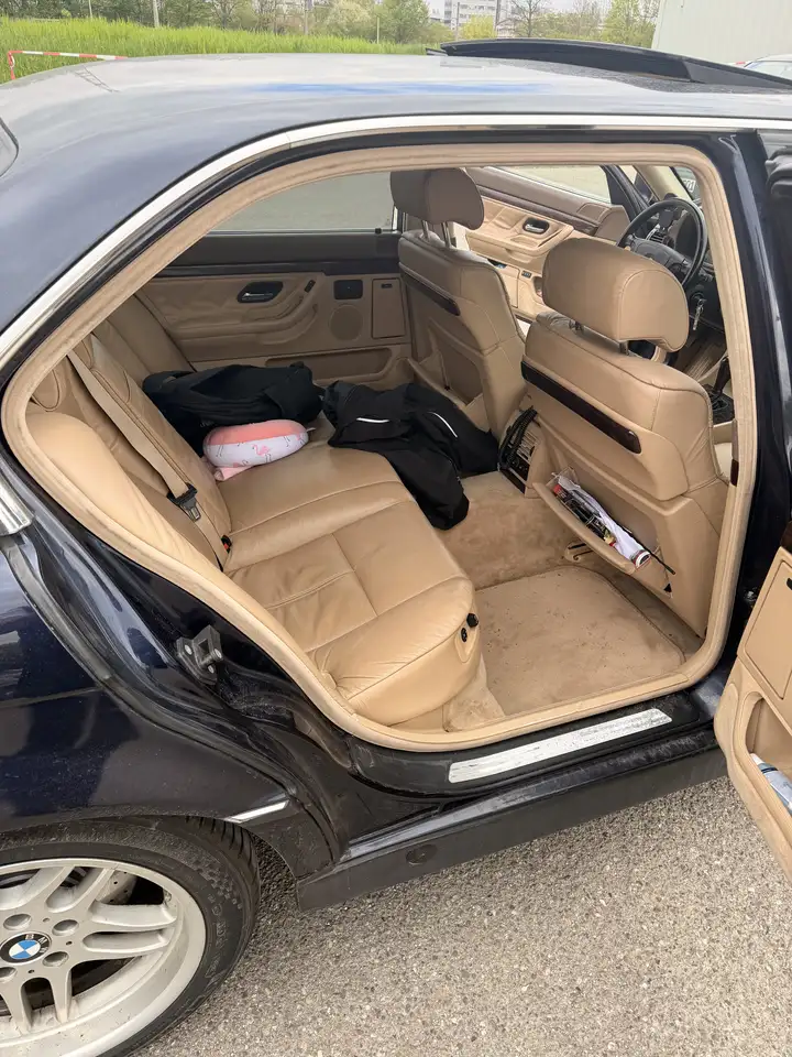 BMW 750iL, foto 3