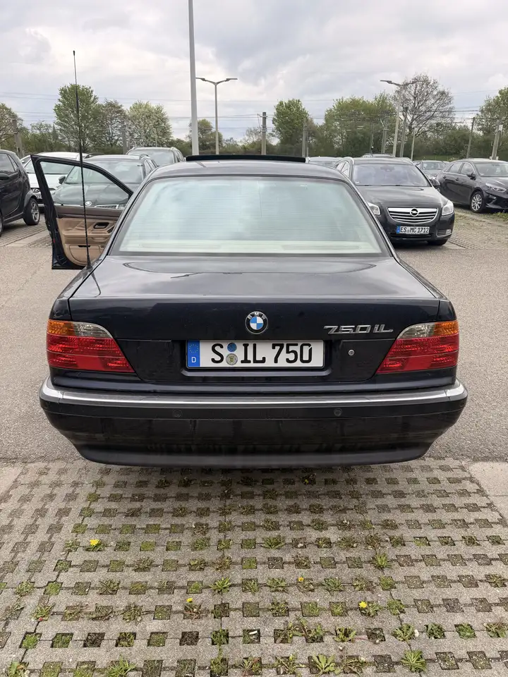 BMW 750iL, foto 6