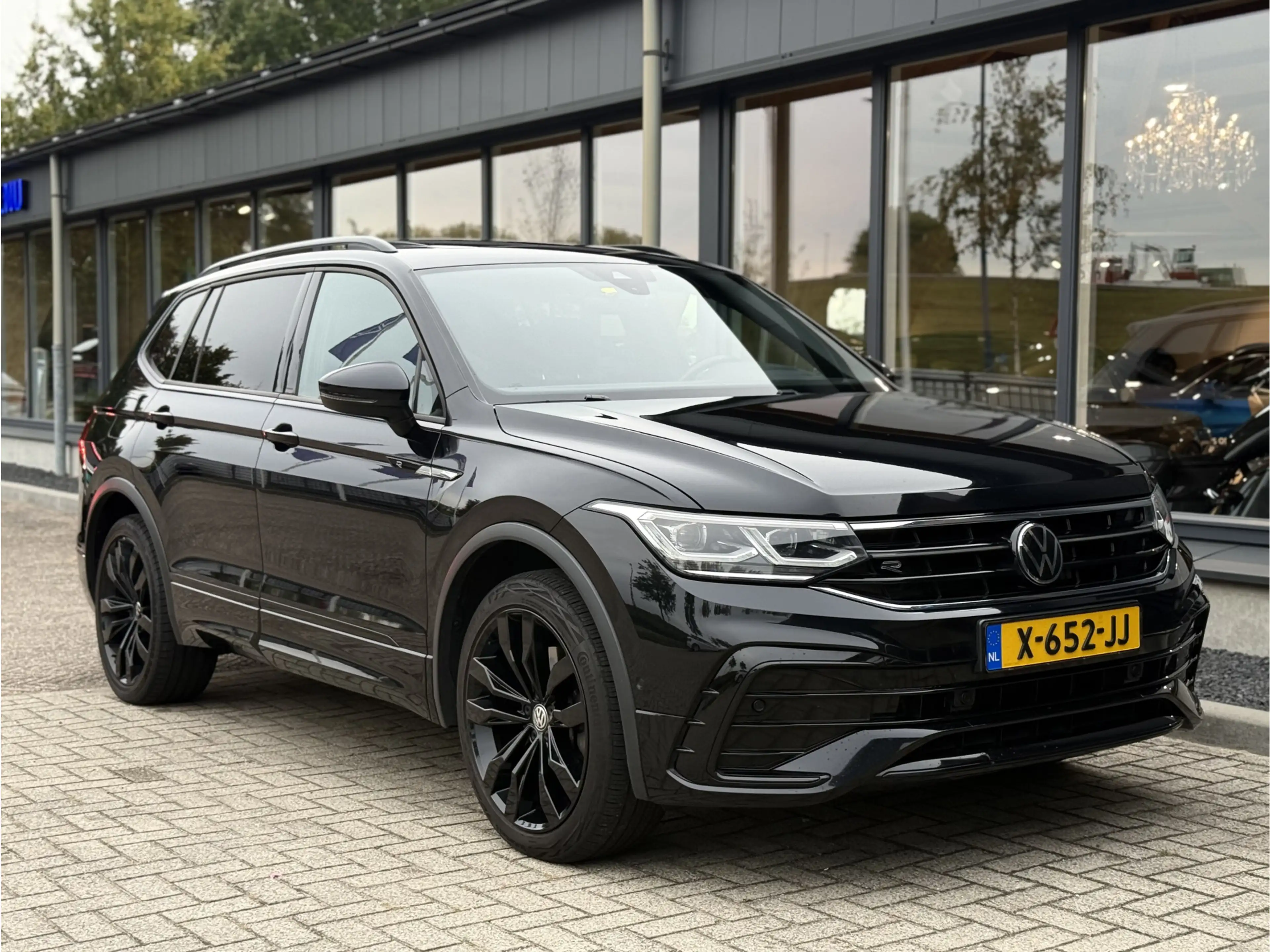 Volkswagen Tiguan Allspace 2.0 TSI 4Motion Highline Business R 7p. BTW Pano A — photo 5