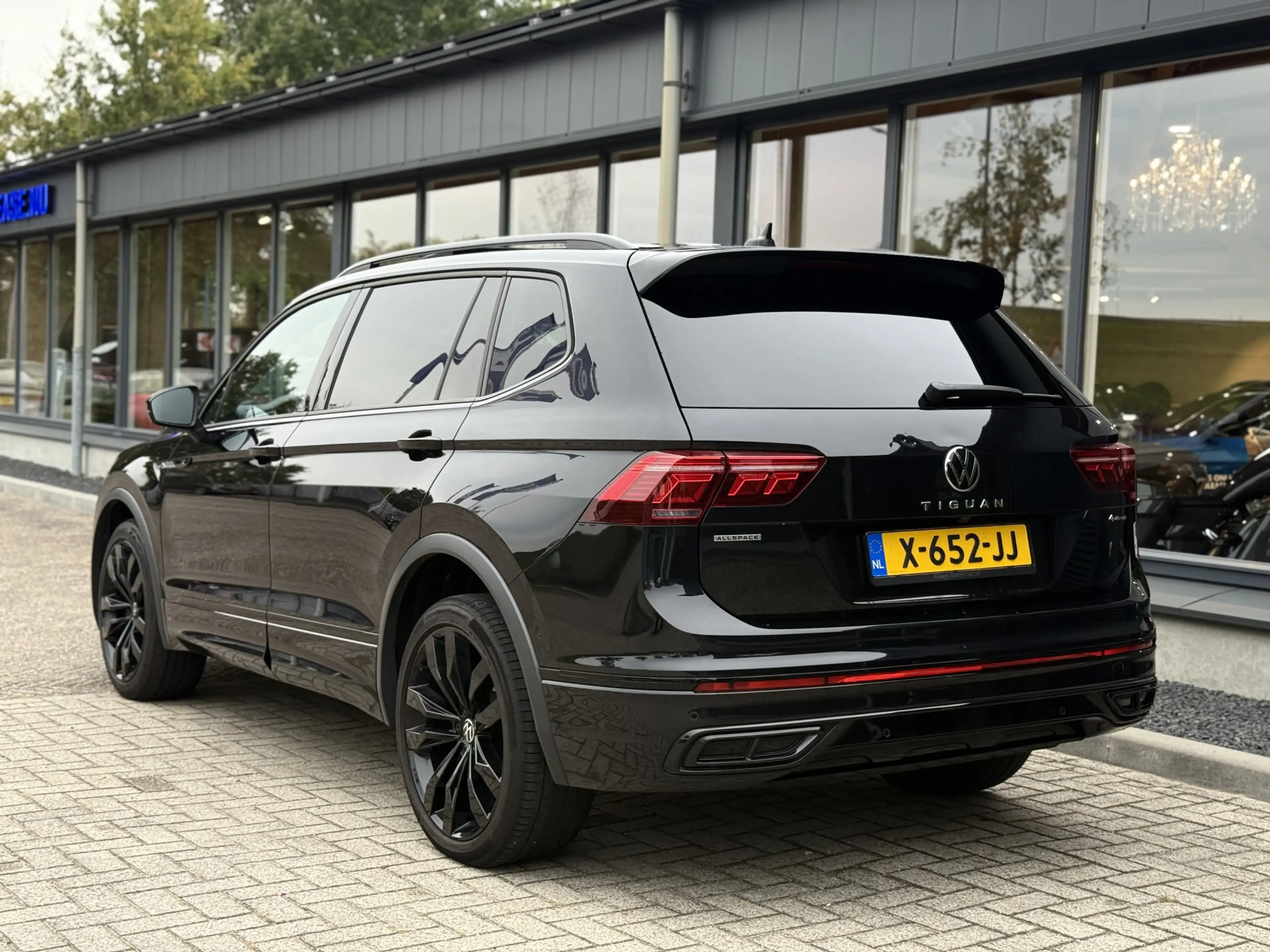 Volkswagen Tiguan Allspace 2.0 TSI 4Motion Highline Business R 7p. BTW Pano A — photo 2