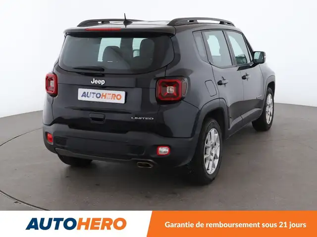 Jeep Renegade view 6