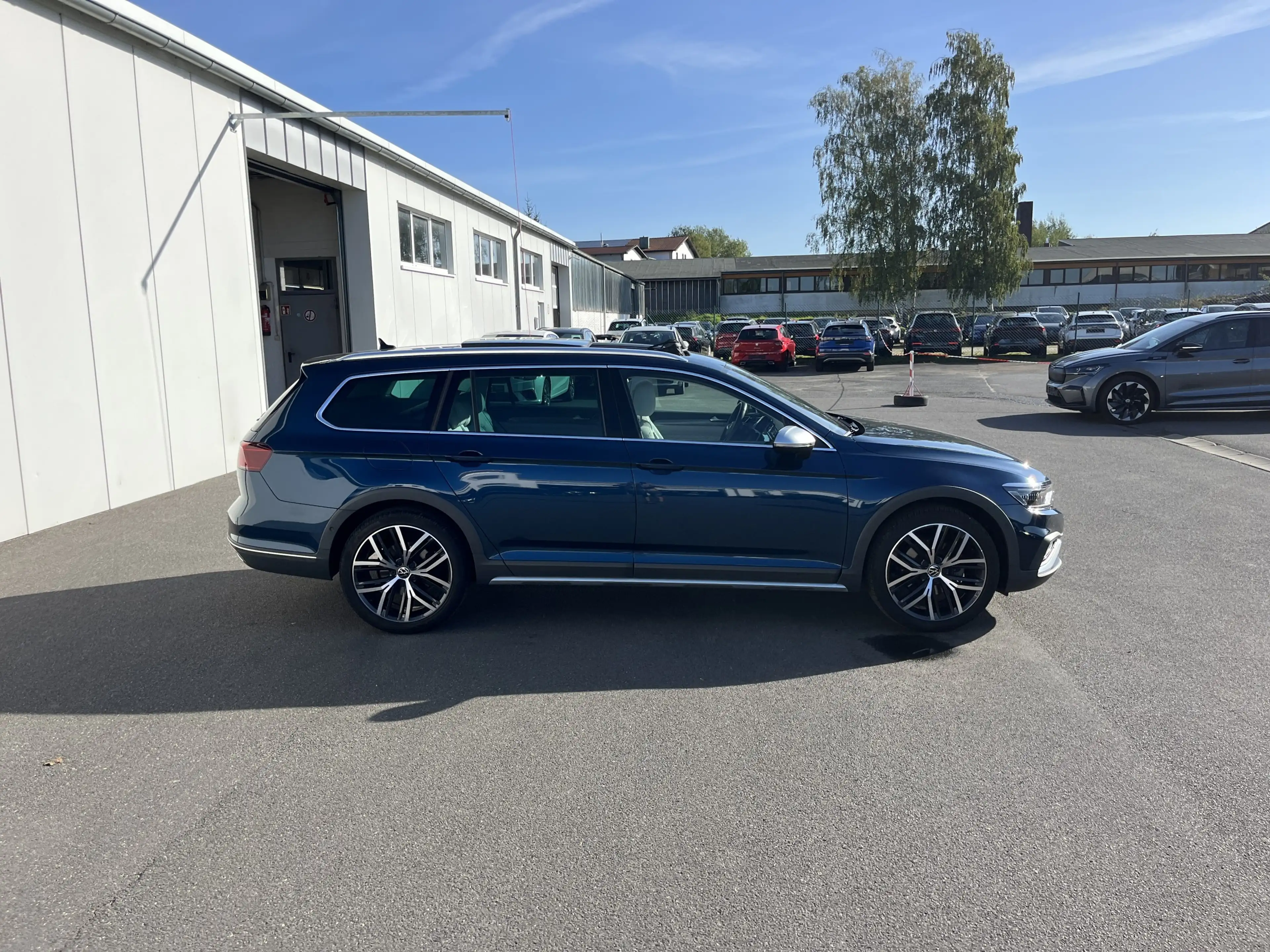 Volkswagen Passat Alltrack 2.0 TDI DSG 4Mo 1,99% Fin. AHK PANO LEDER Navi RFK — photo 5