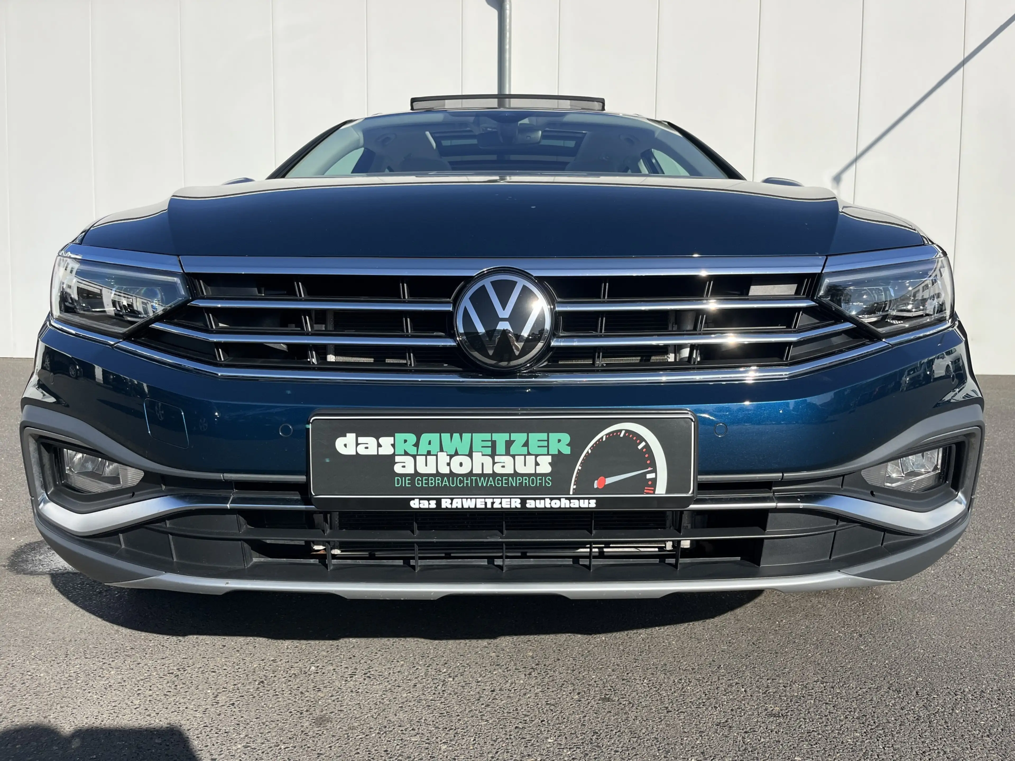 Volkswagen Passat Alltrack 2.0 TDI DSG 4Mo 1,99% Fin. AHK PANO LEDER Navi RFK — photo 3