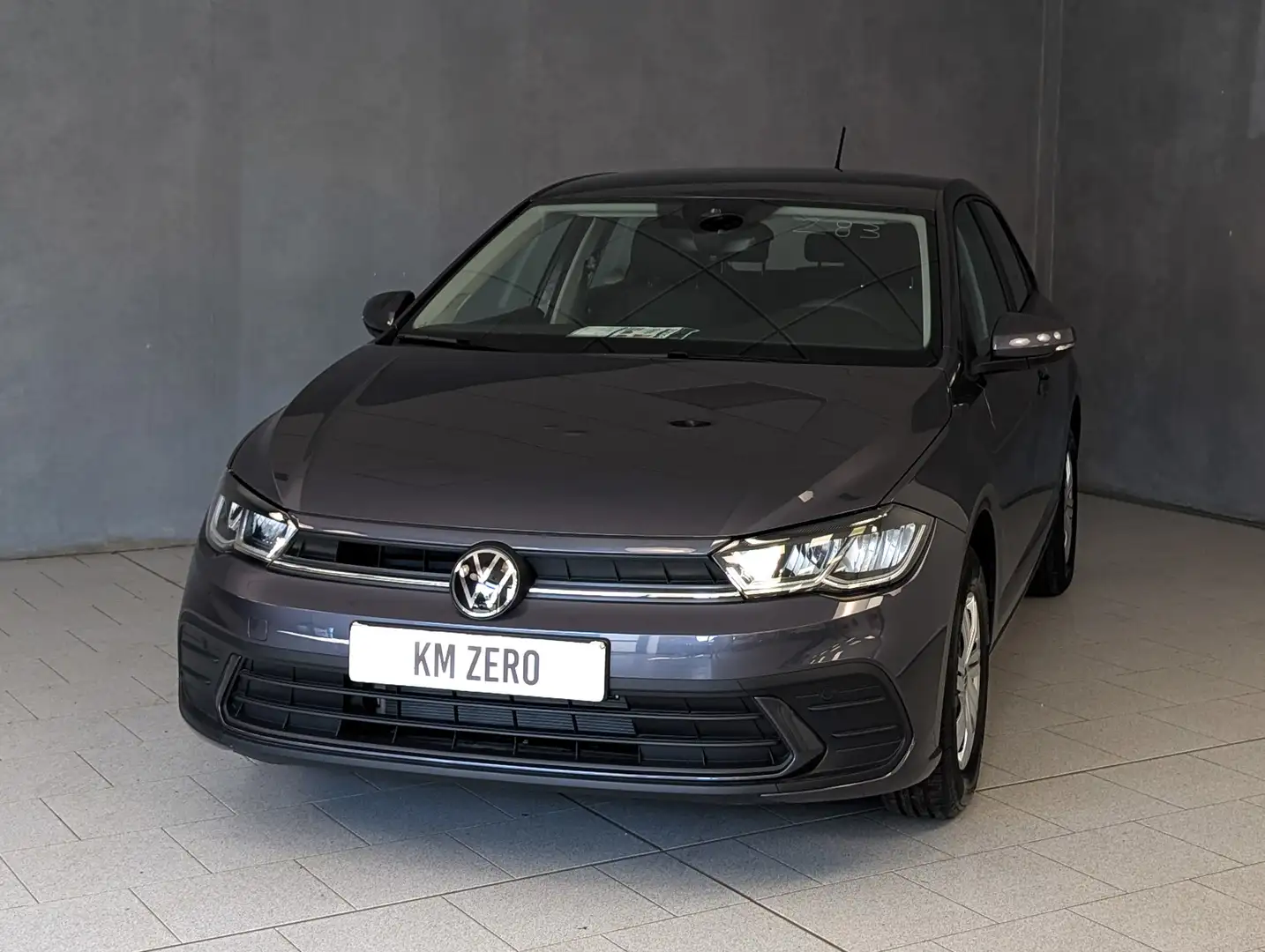 Volkswagen Polo 1.0 MPI 80CV LIMITED EDITION PLUS Grigio - 2