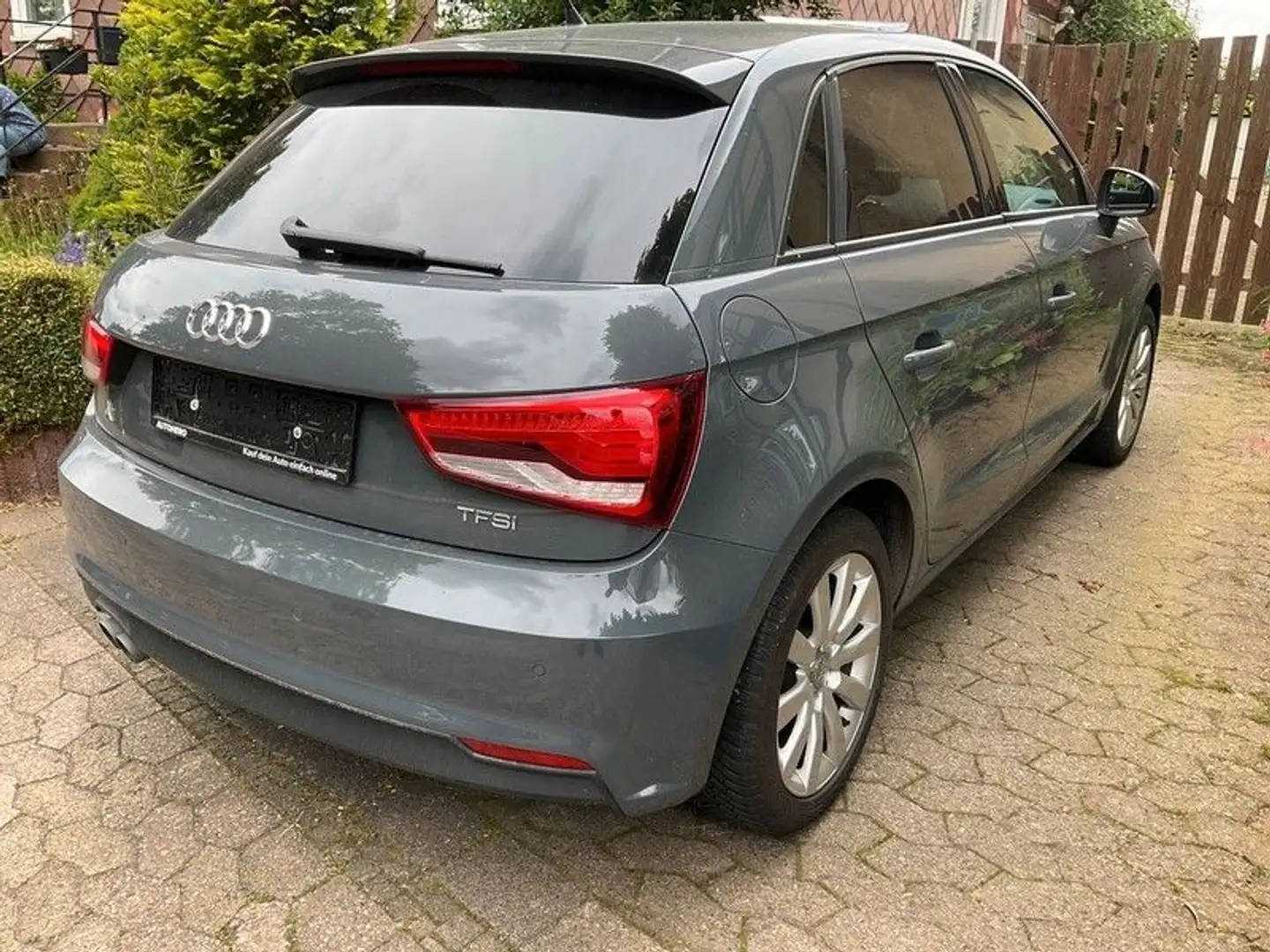 Audi A1 1.4 TFSI Sport Gris - 2