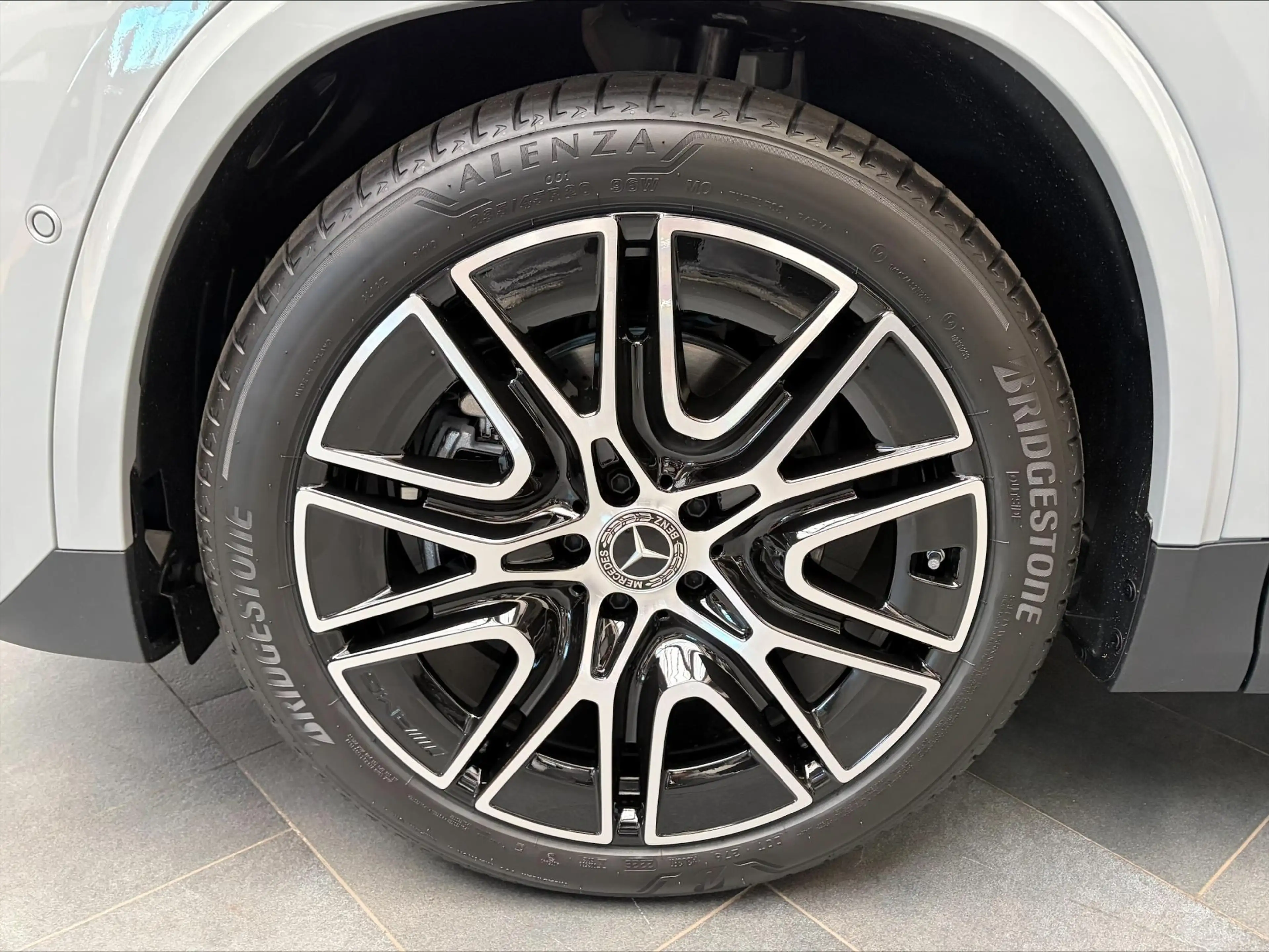 Mercedes-Benz GLA 180 GLA 140 Years Edition Nieuwe wagen DOS 9061 — photo 2