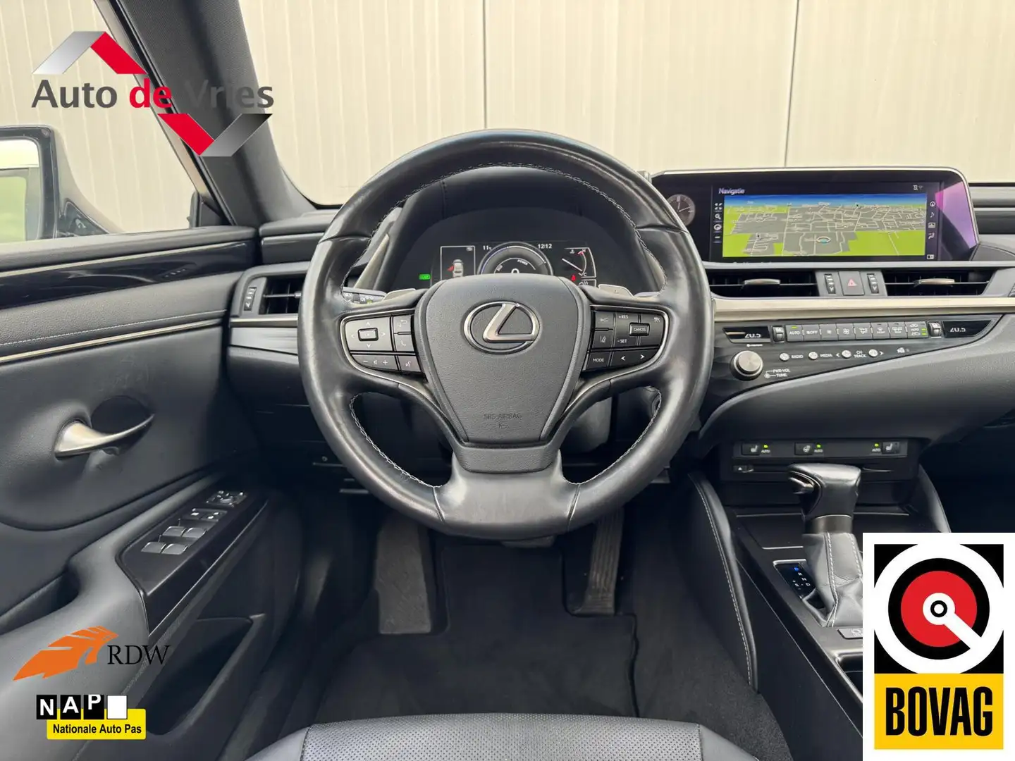 Lexus ES 300 300h Preference Line Business|NL-Auto Schwarz - 2