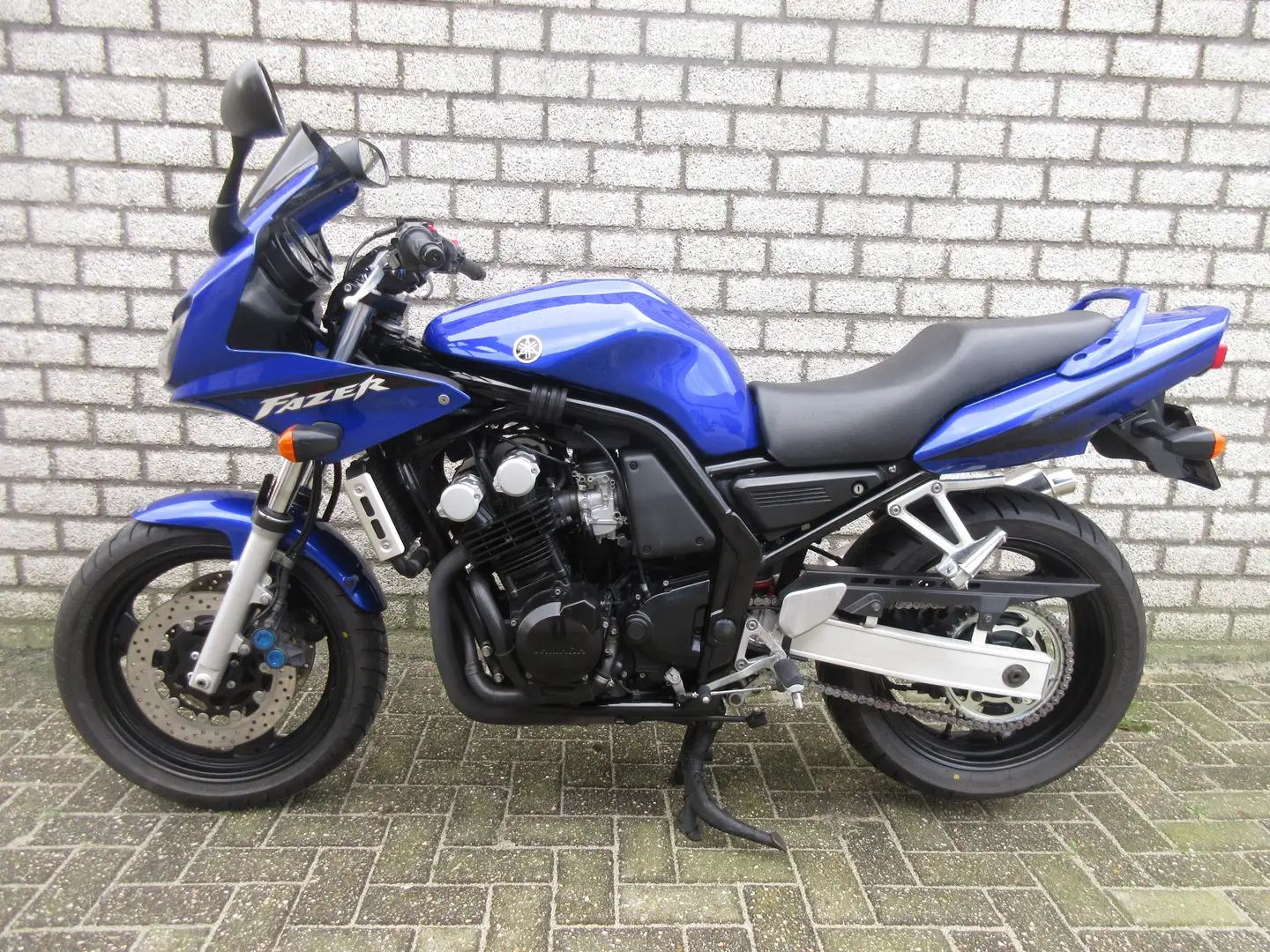 Yamaha FZS 600 Bleu - 2