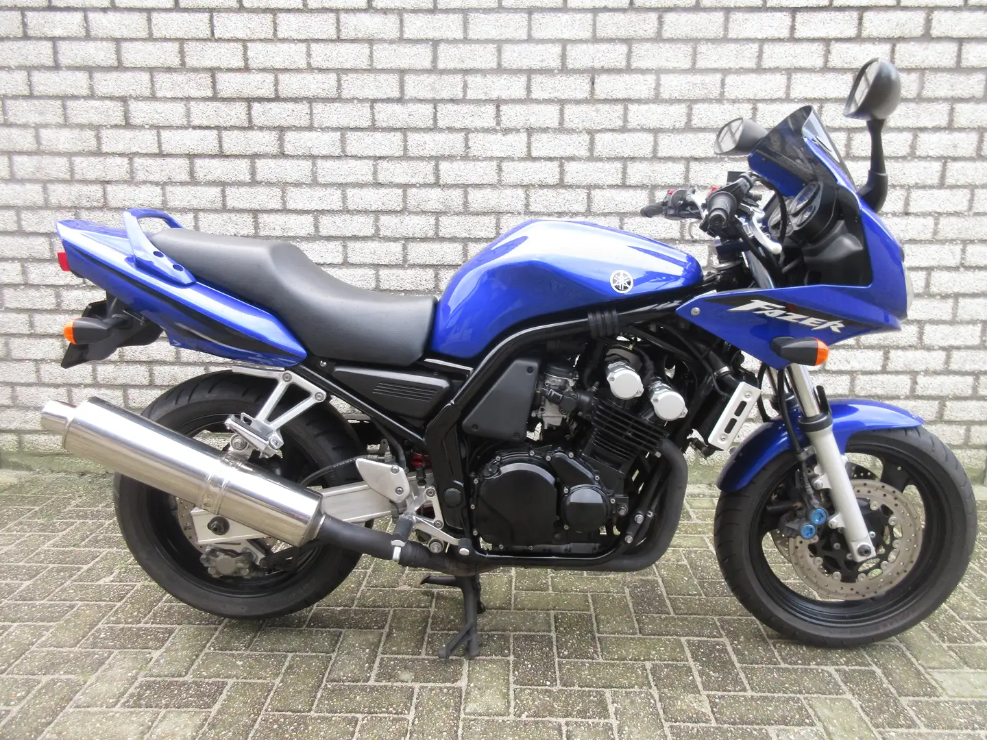 Yamaha FZS 600 Bleu - 1