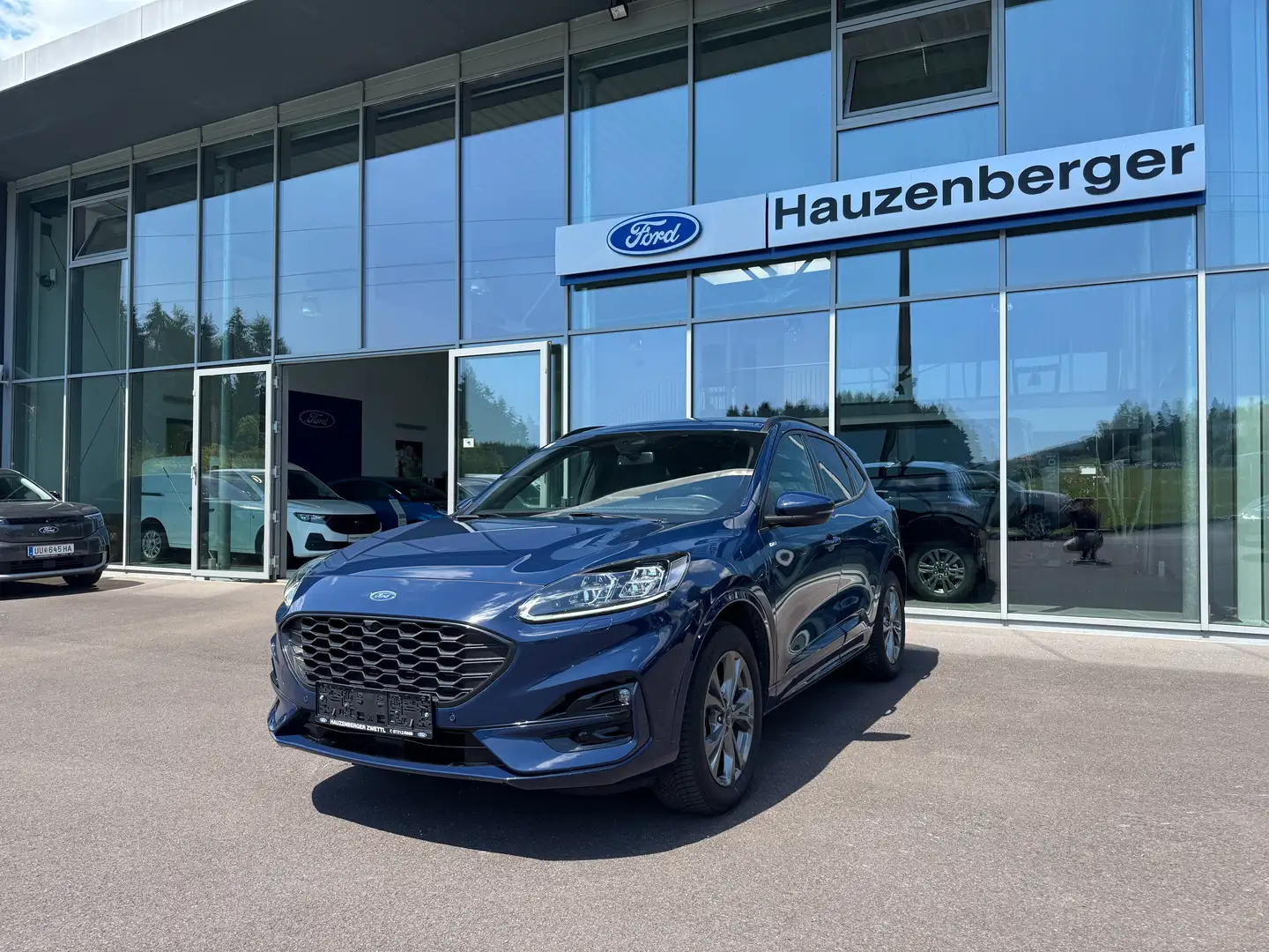 Ford Kuga ST-Line X Plug-In Hybrid Blau - 2