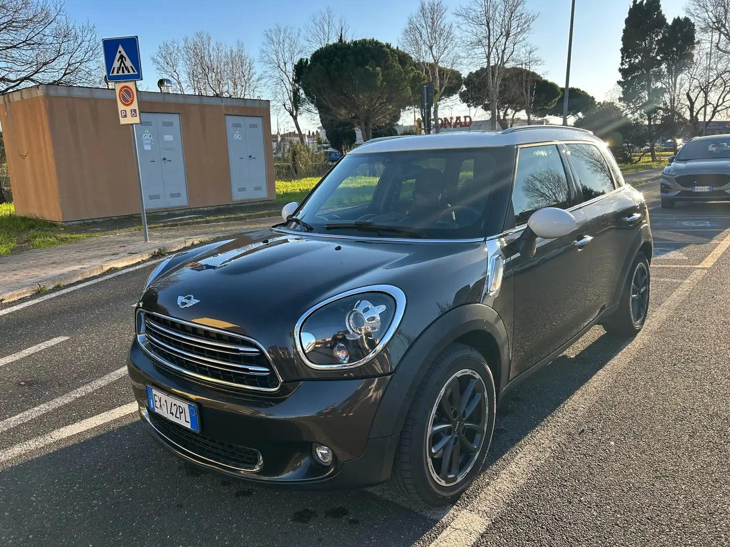 MINI Countryman D full optional Hnědá - 1