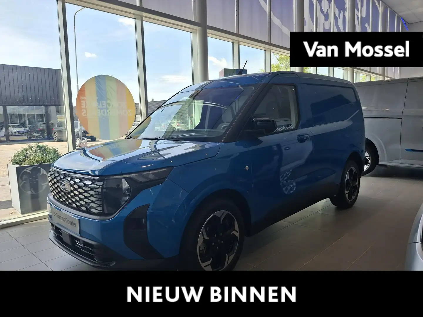 Ford Transit Courier E-Transit Limited 44 kWh | ADAPTIEVE CRUISE CONTRO Blauw - 1