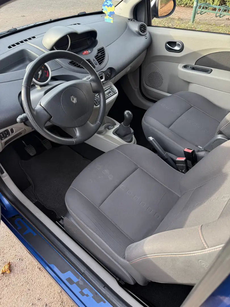 Renault Twingo II 1.2 16v TCE 100 eco2 GT - 2