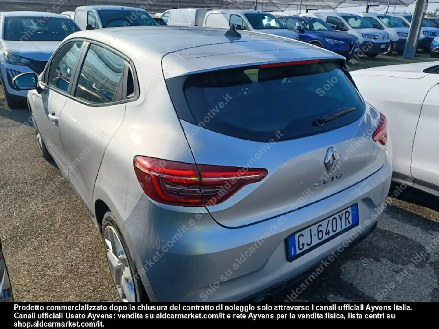 Renault Clio 2022 1.0 tce benzina 90cv ok neopatentati Argento - 2