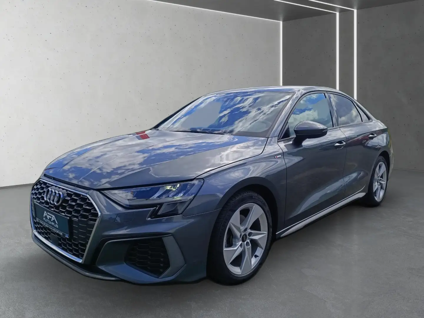 Audi A3 Limousine 35 TFSI S-Line S tronic Nav+*ACC*LED Gris - 2