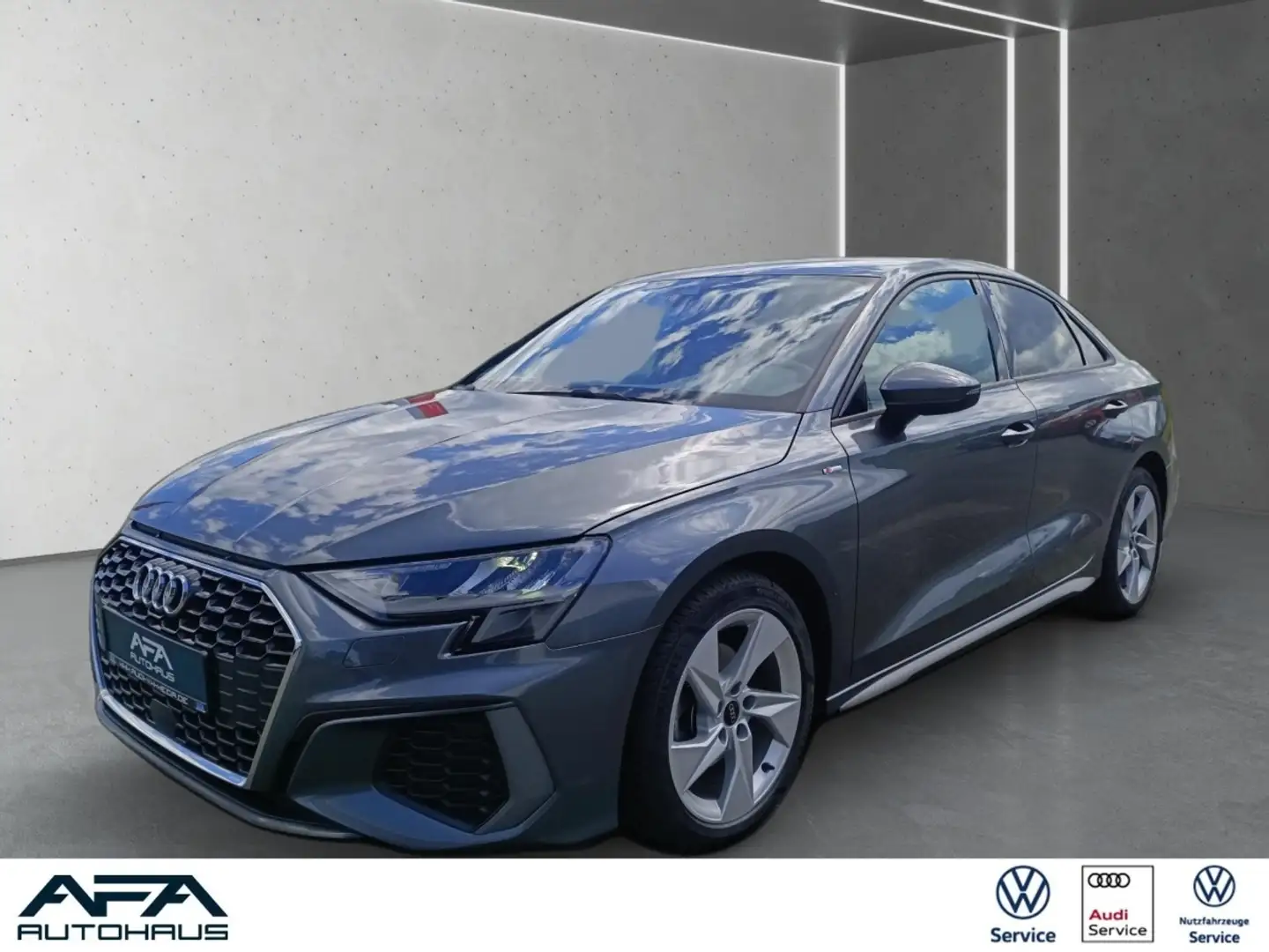 Audi A3 Limousine 35 TFSI S-Line S tronic Nav+*ACC*LED Grau - 1