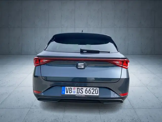 Seat Leon view 4