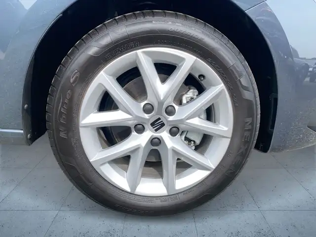 Seat Leon view 7