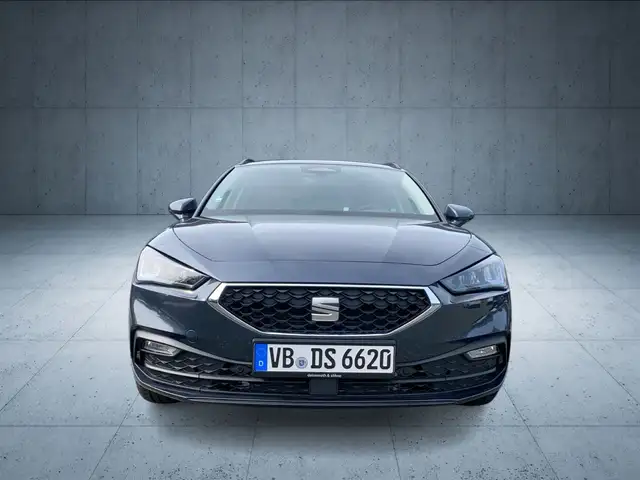 Seat Leon view 8