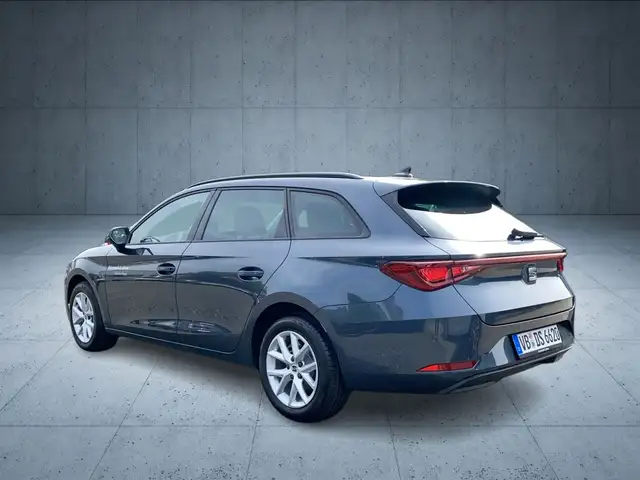 Seat Leon view 3