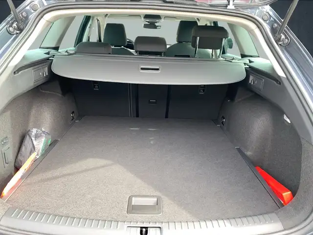 Seat Leon view 13
