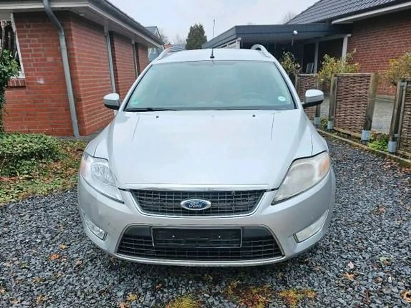 Ford Mondeo 2.2 TDCi Xtrend DPF Zilver - 1