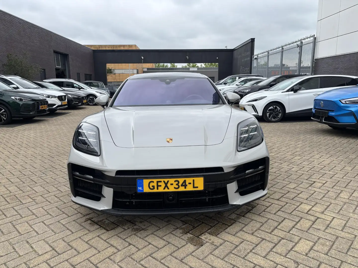 Porsche Panamera 2.9 4S E-Hybrid | SPORTDESIGN | SPORTCHRONO | KRIJ Grijs - 2