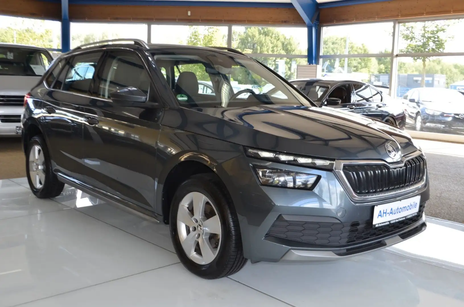 Skoda Kamiq Style AUTOMATIK / LED-SW / SPURHALTEAS. Grau - 2