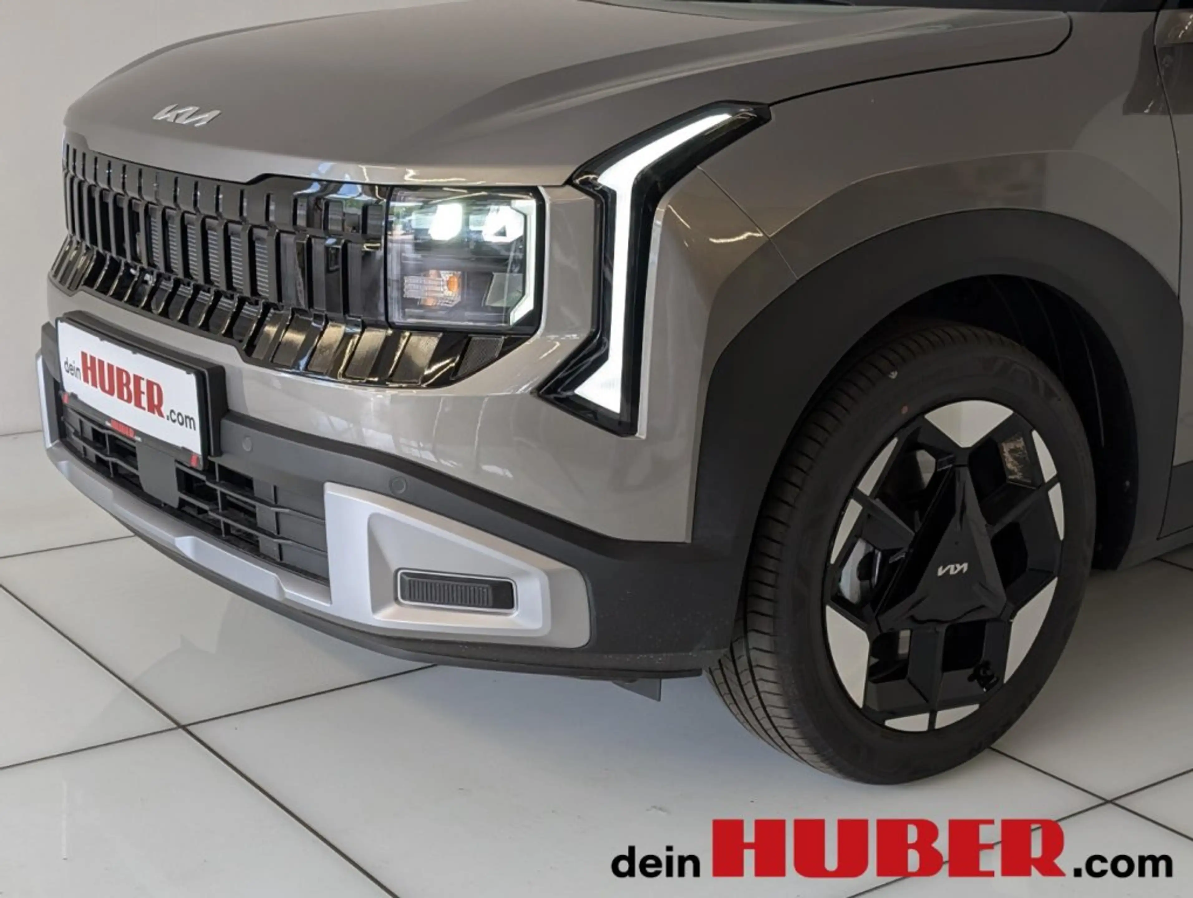 Kia Seltos SILBER 1.6 TGDI MT6/2WD 180 — photo 8