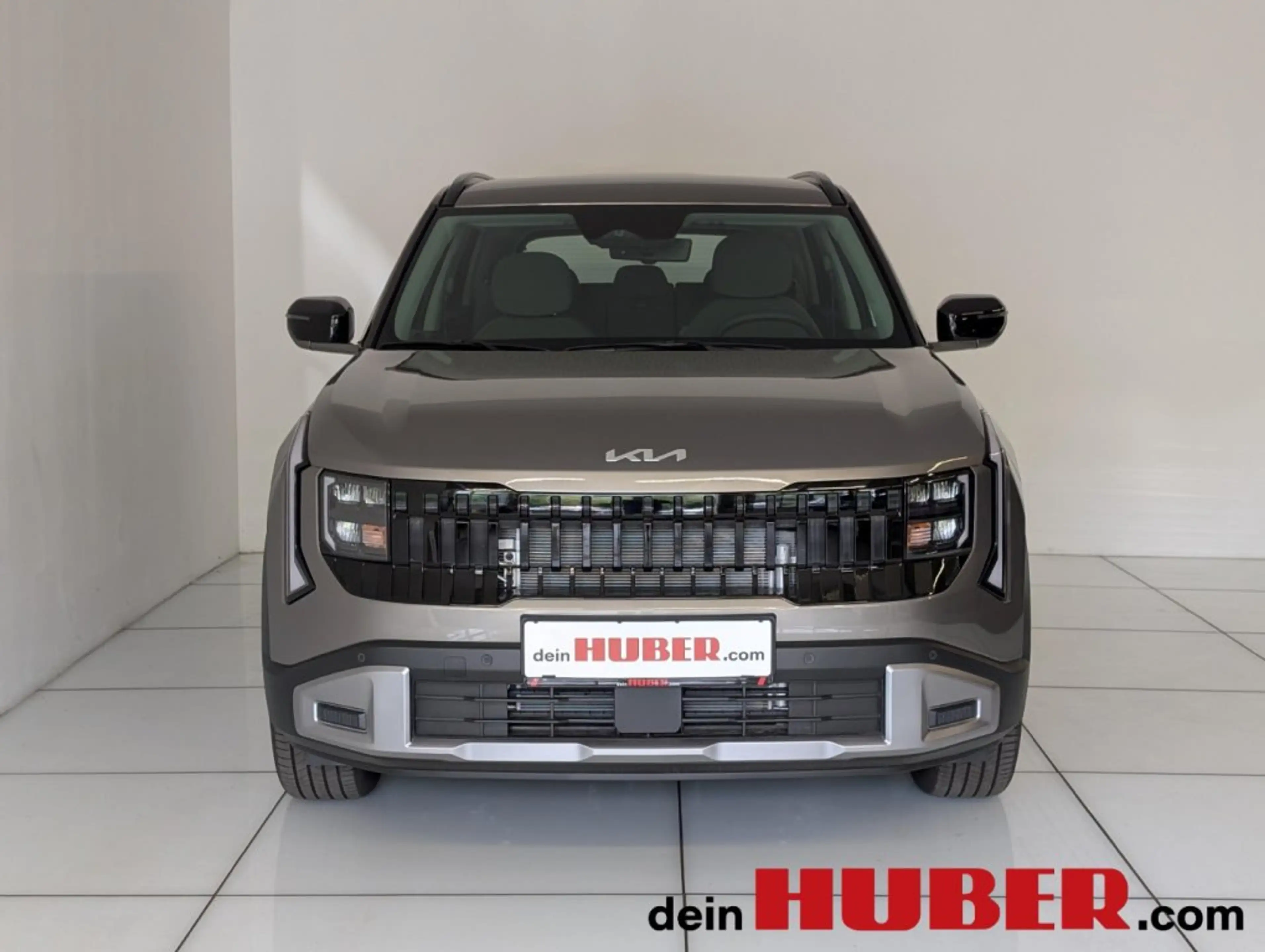 Kia Seltos SILBER 1.6 TGDI MT6/2WD 180 — photo 3