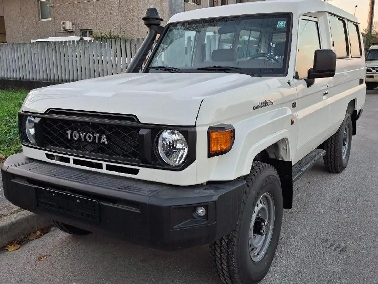 Toyota Land Cruiser Toyota GRJ78 4.0V6 Bianco - 1