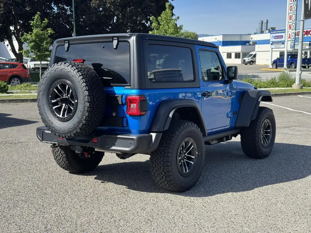 Jeep Wrangler снимка Jeep Wrangler