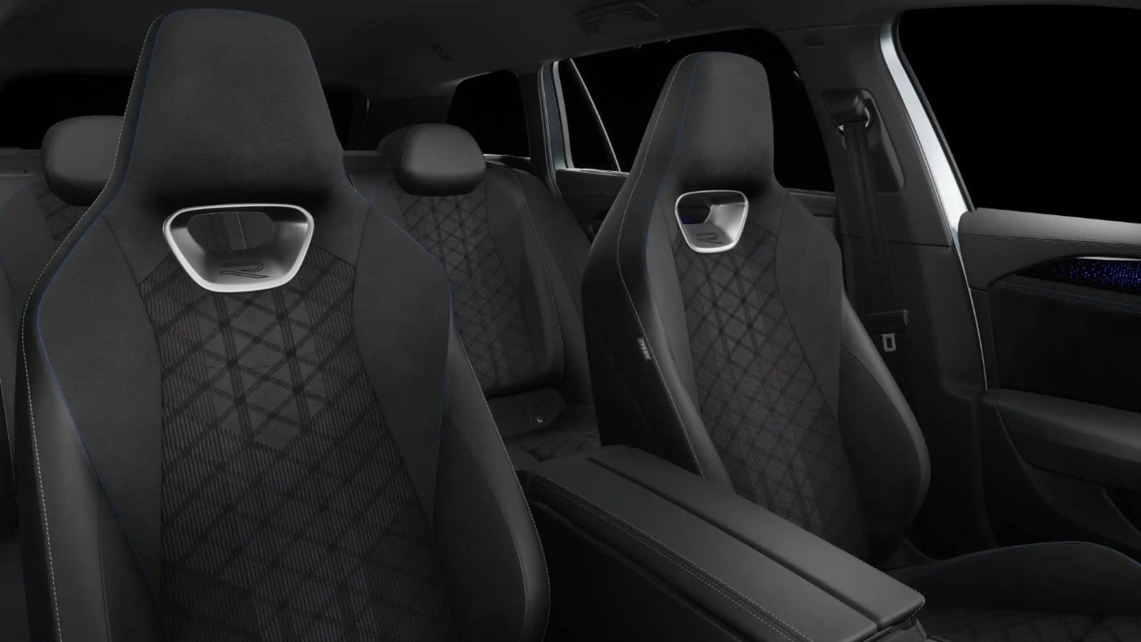 Volkswagen Passat R-Line 2.0 TDI DSG Black ACC AHK — photo 5