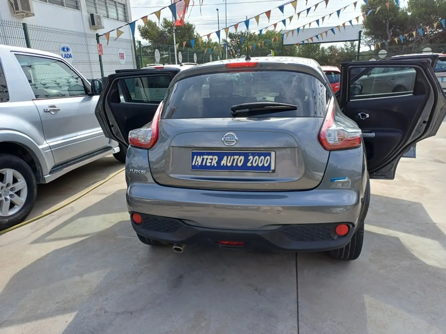 Nissan Juke 1.5dCi Dynamic 4x2 Grijs - 2