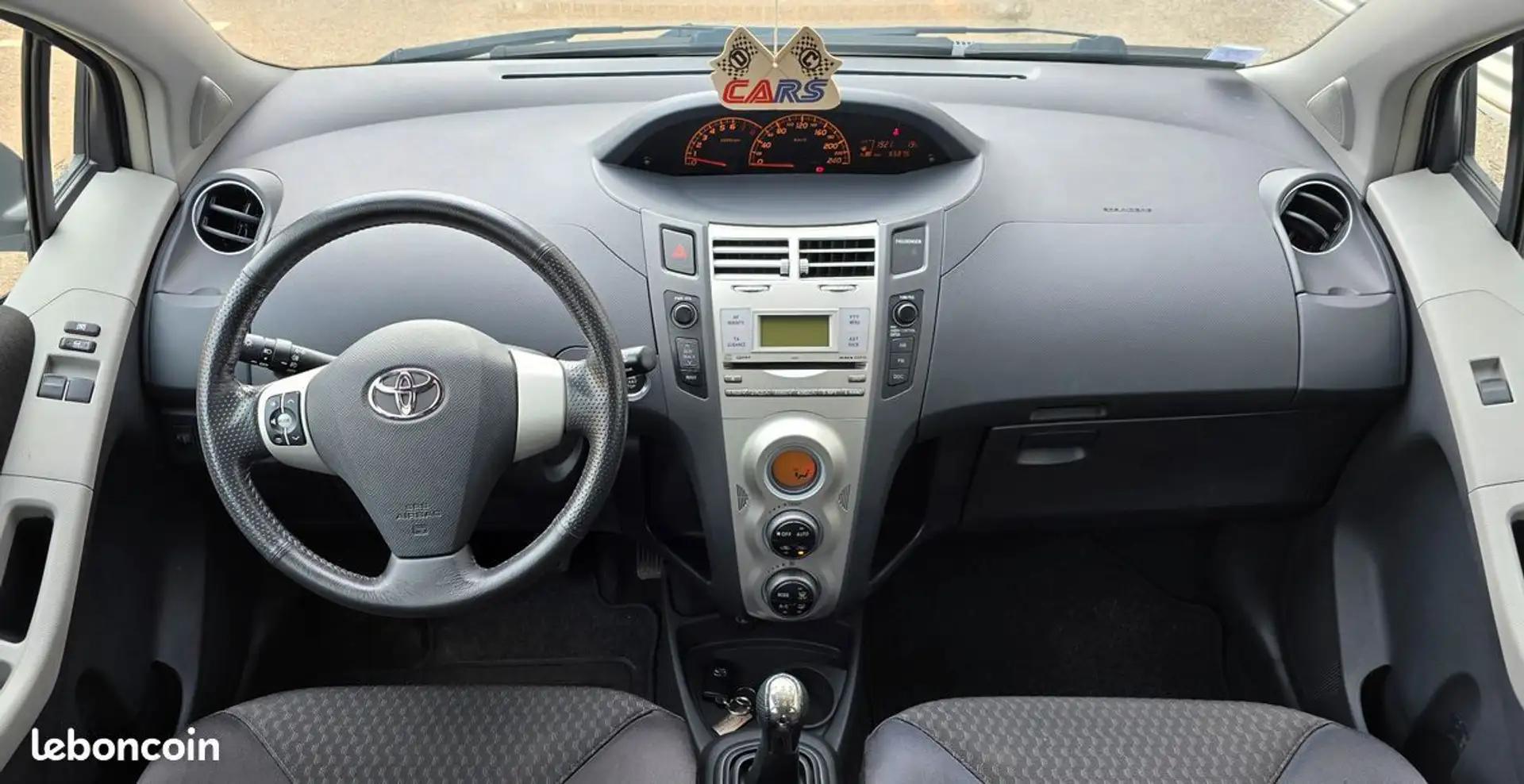 Toyota Yaris 1.8 VVT-i TS Gris - 2