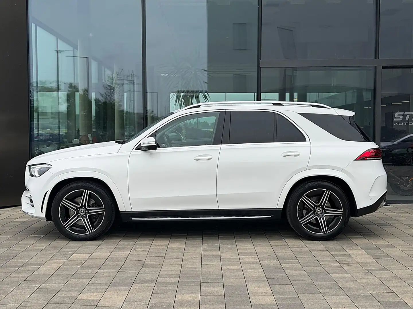Mercedes-Benz GLE 300 d 4Matic Aut. *AMG-LINE* PANAMERICANA* 360* Weiß - 2