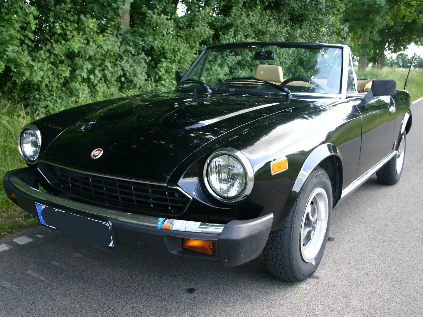 Fiat 124 Spider US-Spider Oldtimer Schwarz - 2