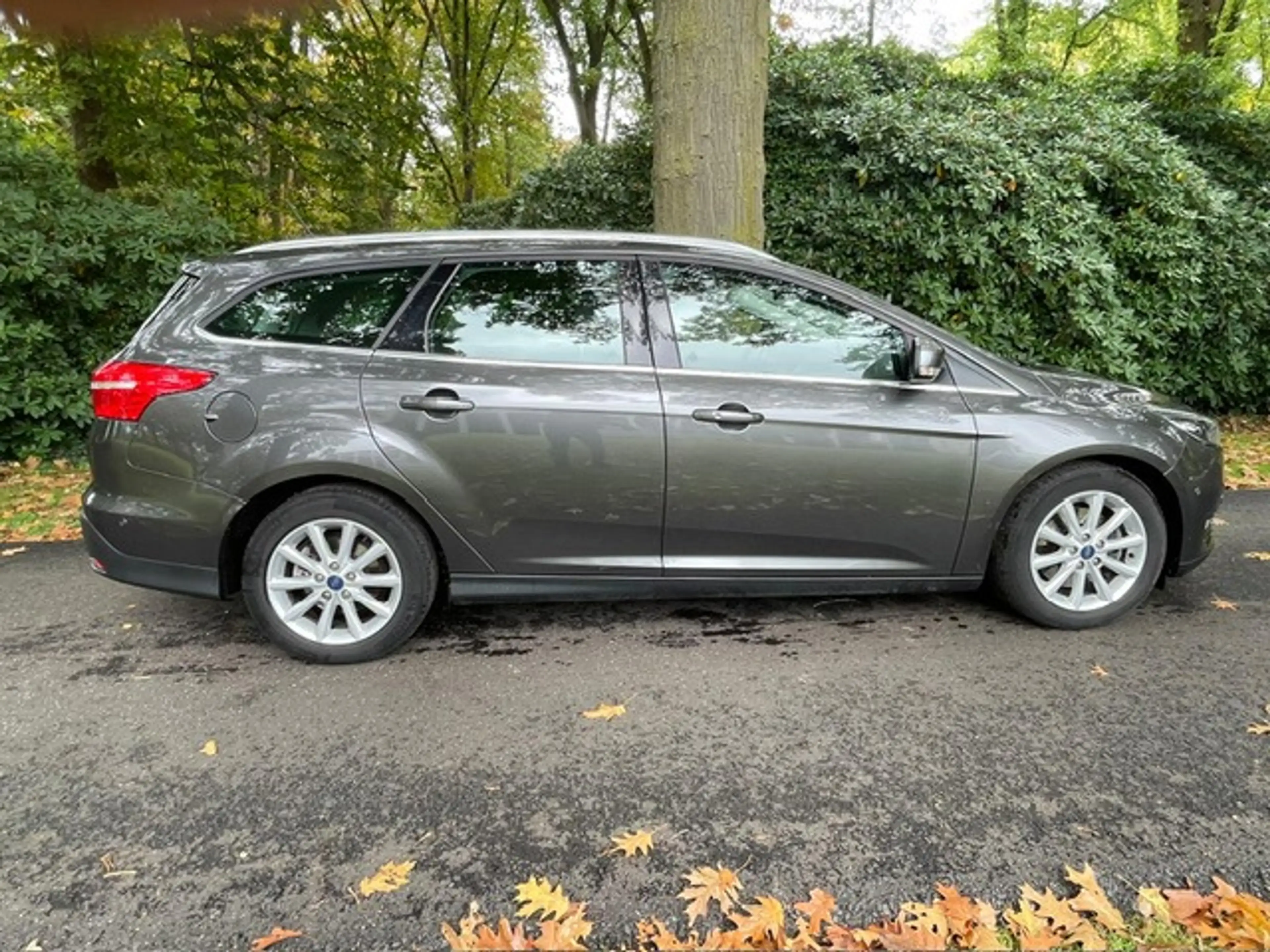 Ford Focus Wagon 1.5 Titanium — photo 2