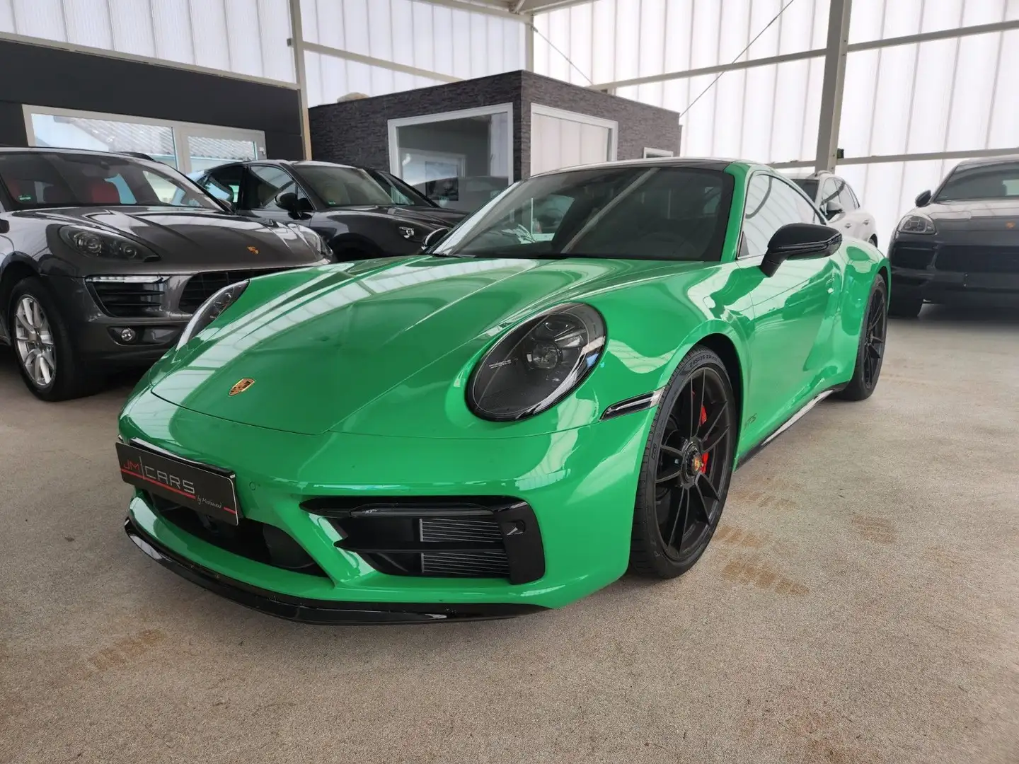 Porsche 992 Carrera 4 GTS Exclusiv *Voll* Verde - 1