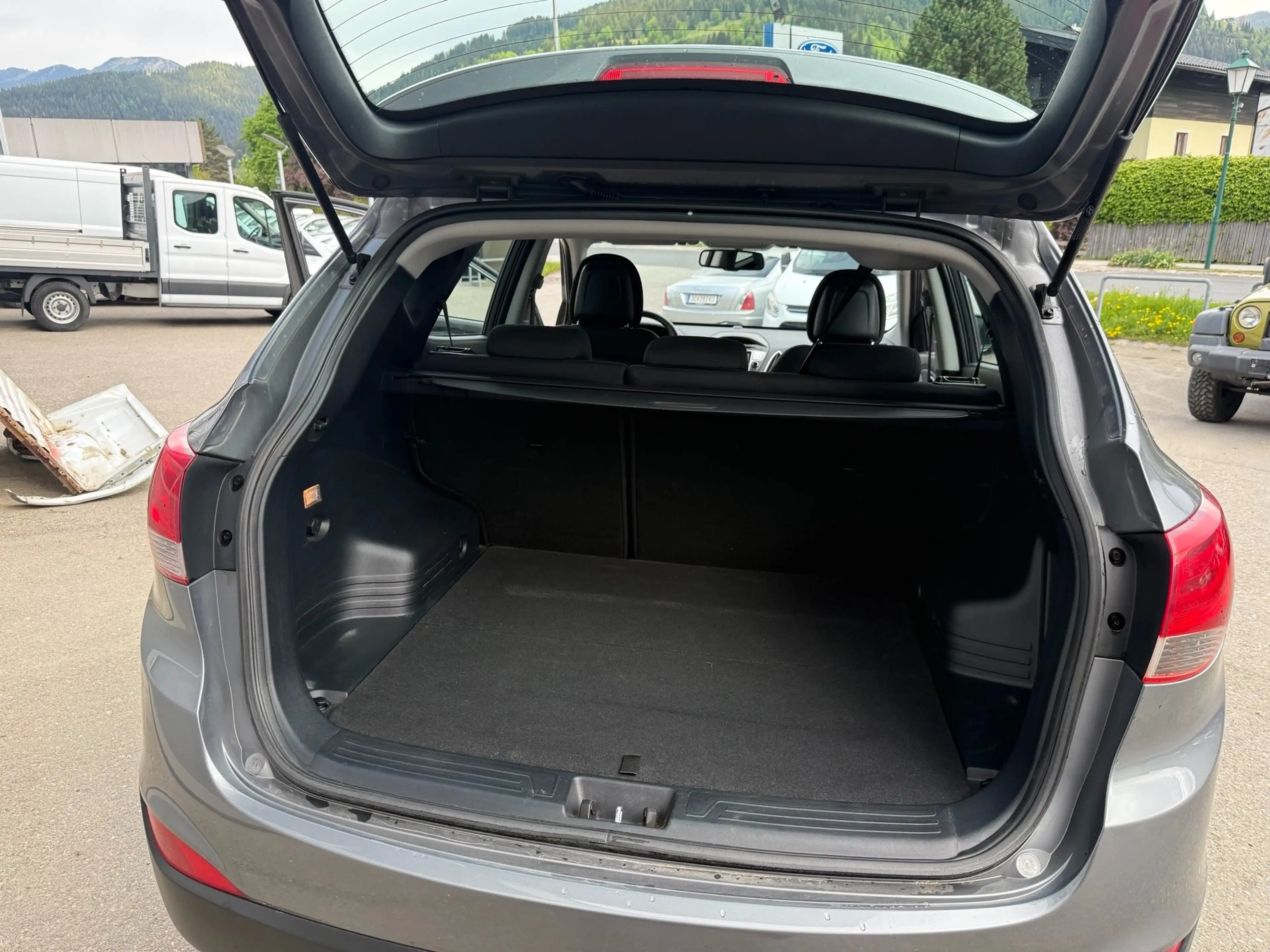 Hyundai iX35 2.0l Diesel 4x4 — photo 14